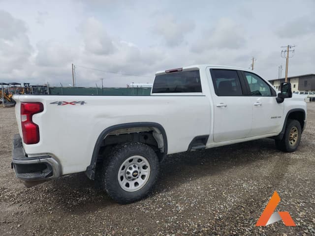 Image of Chevrolet 2500HD equipment image 4