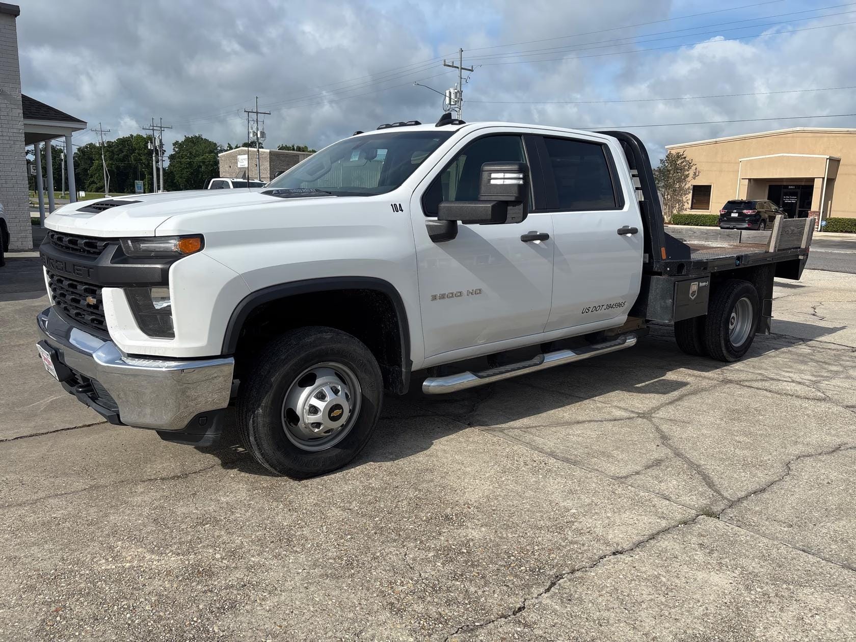 2021 Chevrolet 3500HD Equipment Image0