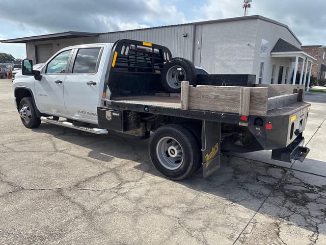 Image of Chevrolet 3500HD equipment image 3