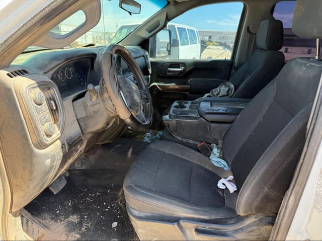 Image of Chevrolet 3500HD equipment image 4