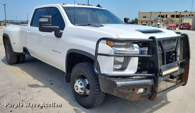 Image of Chevrolet 3500HD equipment image 2