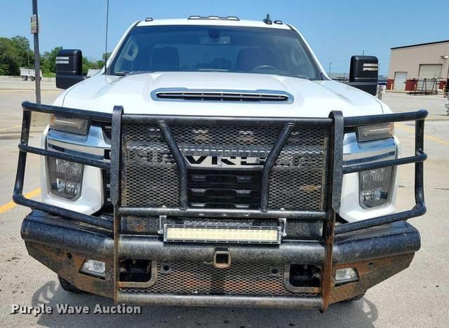 Image of Chevrolet 3500HD equipment image 1