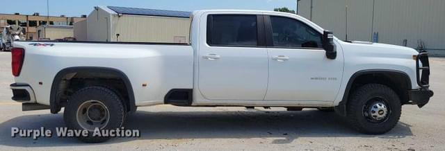 Image of Chevrolet 3500HD equipment image 3