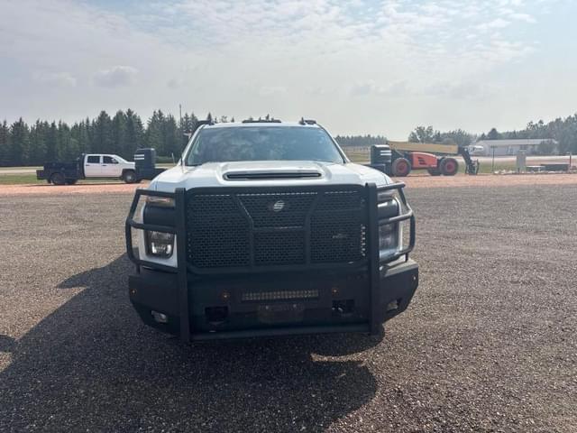 Image of Chevrolet 3500HD equipment image 2