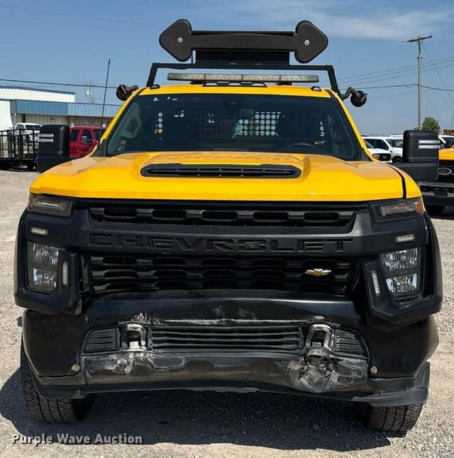 Image of Chevrolet 3500HD equipment image 1