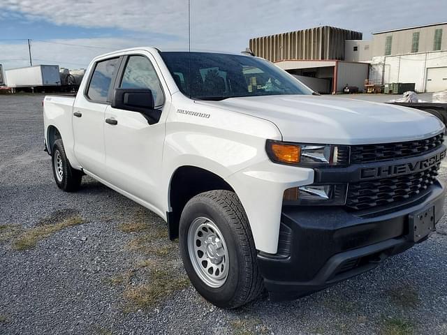 Image of Chevrolet Silverado equipment image 1