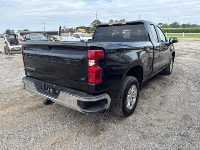 Image of Chevrolet Silverado equipment image 2