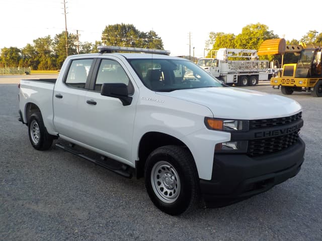 Image of Chevrolet Silverado equipment image 1
