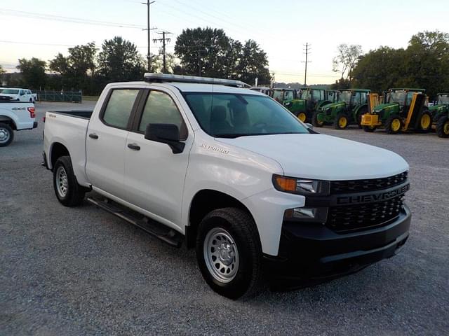 Image of Chevrolet Silverado equipment image 1