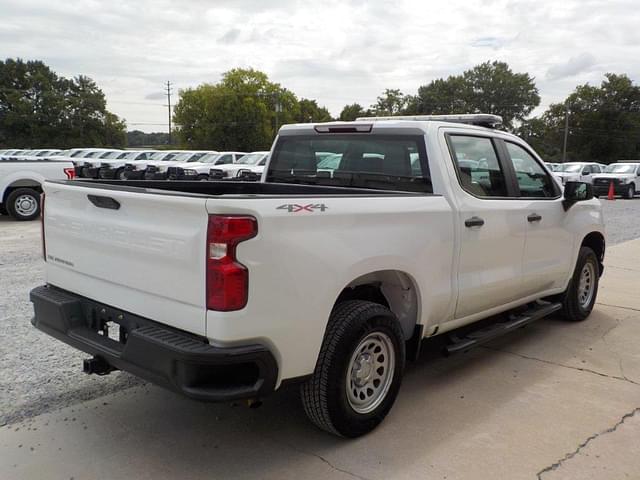 Image of Chevrolet Silverado equipment image 2