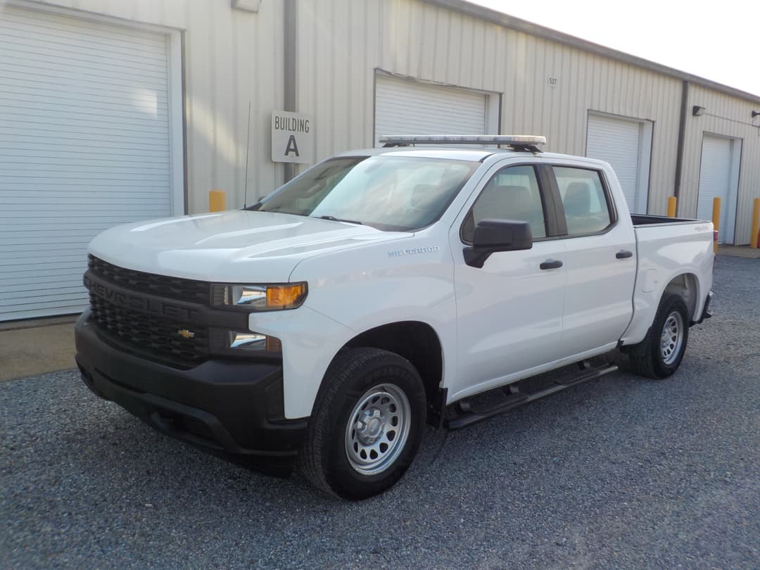 Image of Chevrolet Silverado Primary image