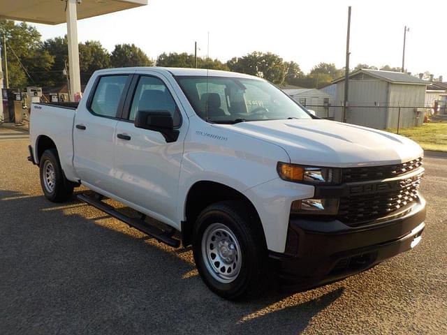 Image of Chevrolet Silverado equipment image 1