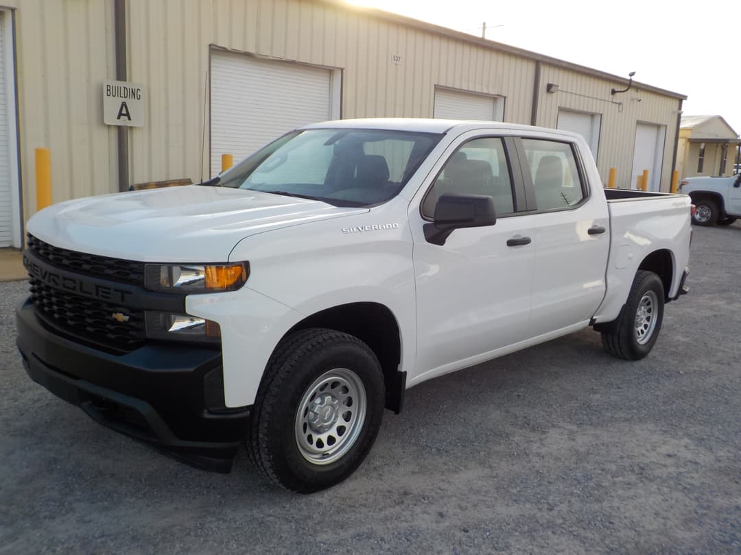 Image of Chevrolet Silverado Primary image