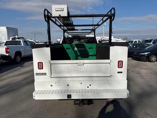 Image of Chevrolet Silverado equipment image 3