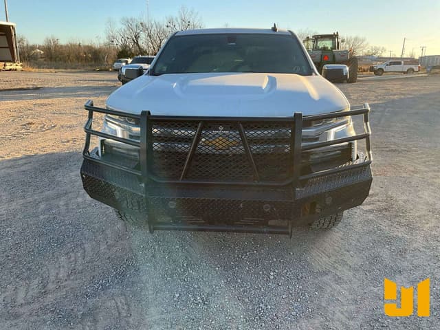 Image of Chevrolet 1500 equipment image 1