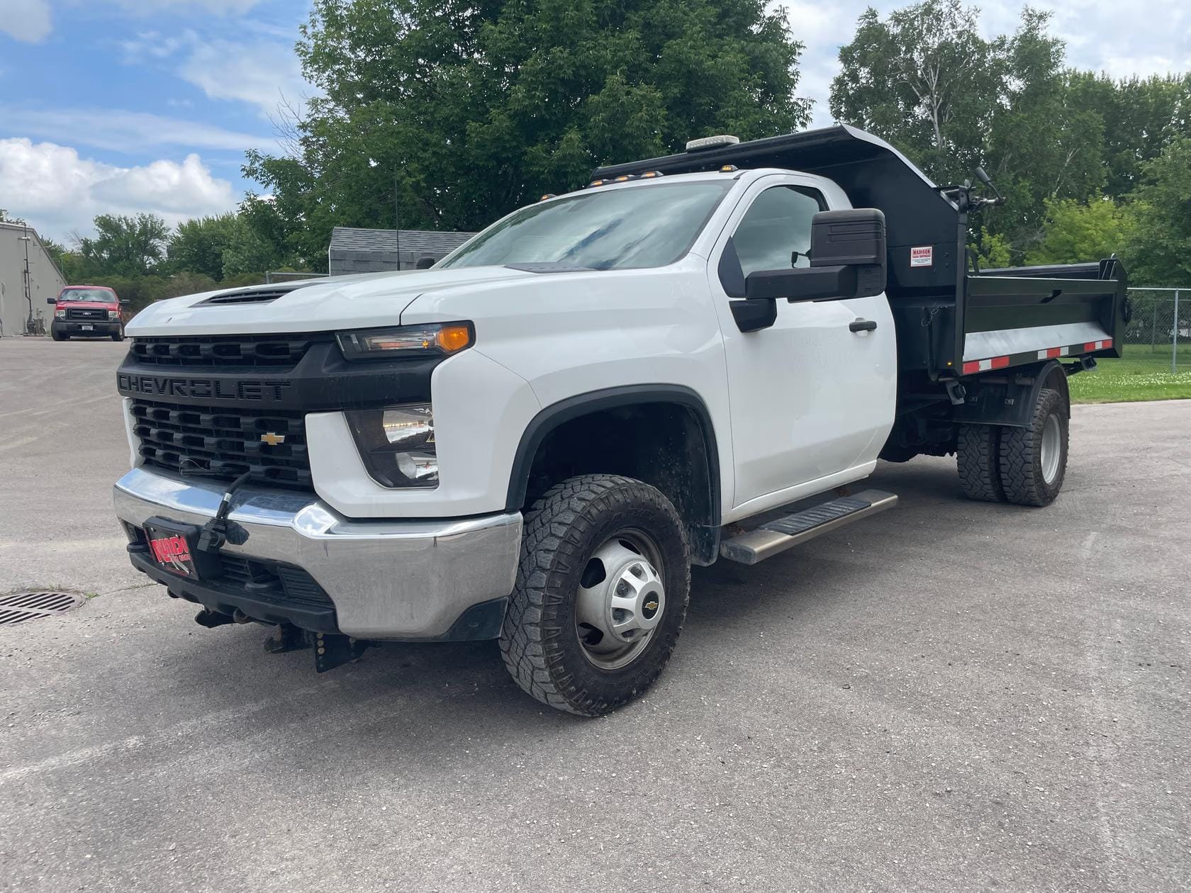 2021 Chevrolet 3500 Equipment Image0