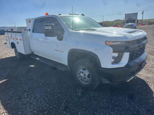 Image of Chevrolet 3500HD equipment image 3