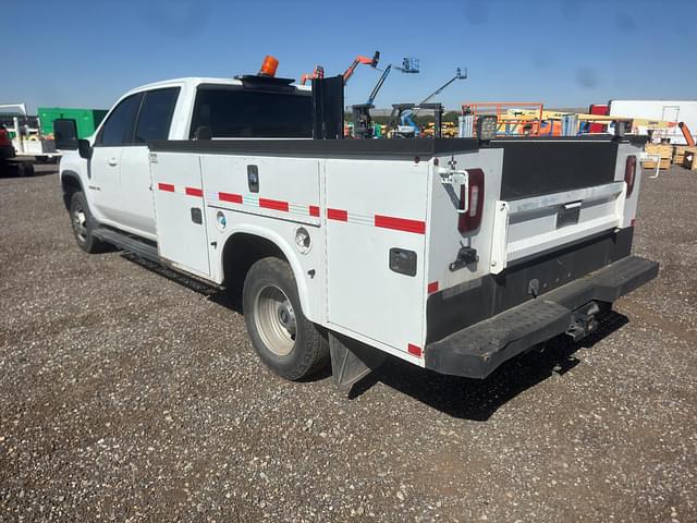 Image of Chevrolet 3500HD equipment image 1