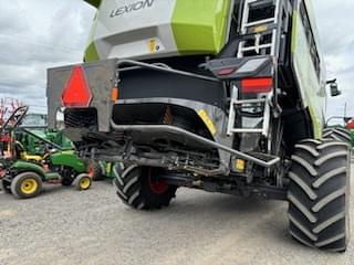 Image of CLAAS Lexion 6900 equipment image 2