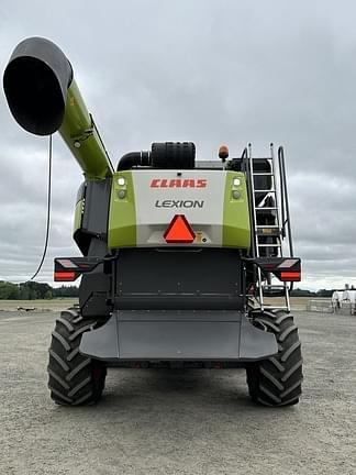 Image of CLAAS Lexion 6900 equipment image 2