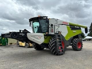 Image of CLAAS Lexion 6900 Primary image