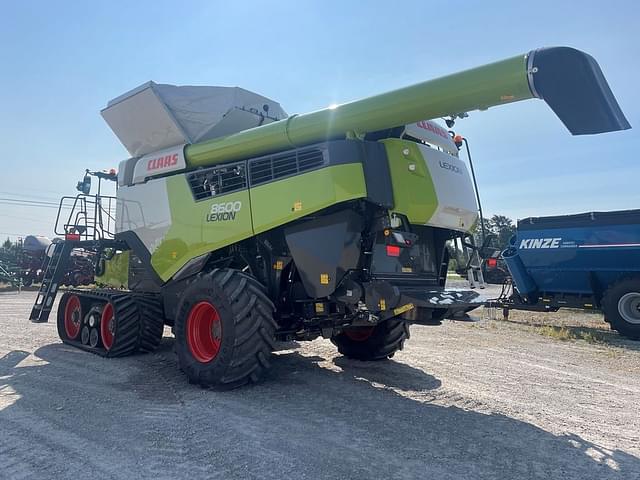 Image of CLAAS Lexion 8600TT equipment image 1