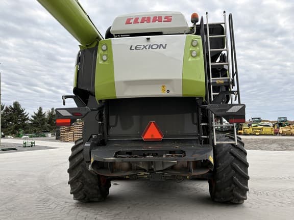 Image of CLAAS Lexion 8600TT equipment image 3