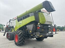 Image of CLAAS Lexion 8700TT equipment image 4