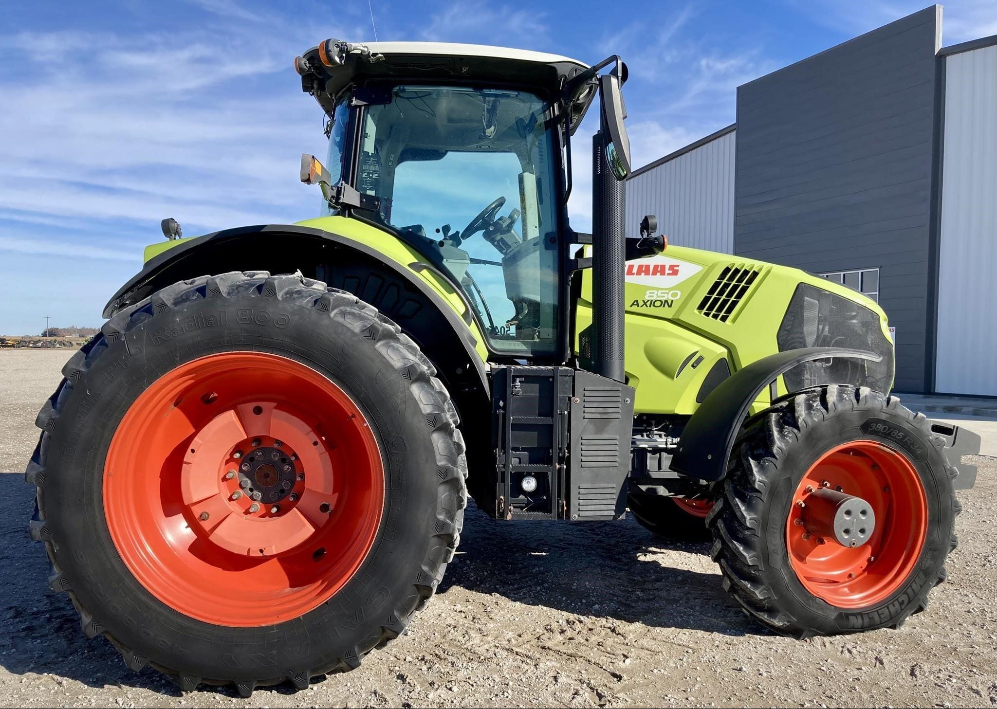 Main image CLAAS Axion 850