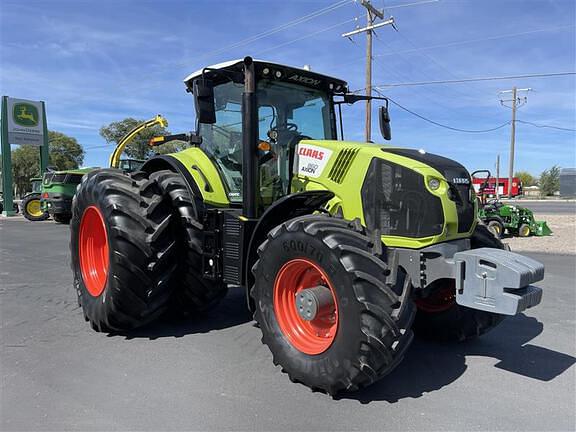 Image of CLAAS Axion 860 equipment image 2