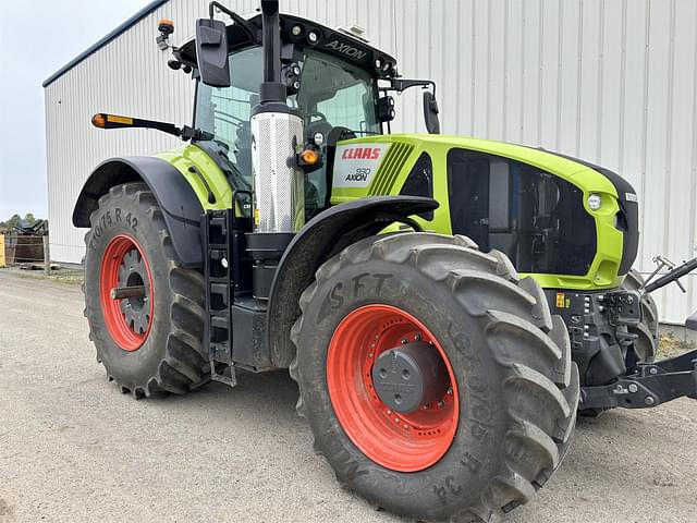 Image of CLAAS Axion 930 equipment image 1