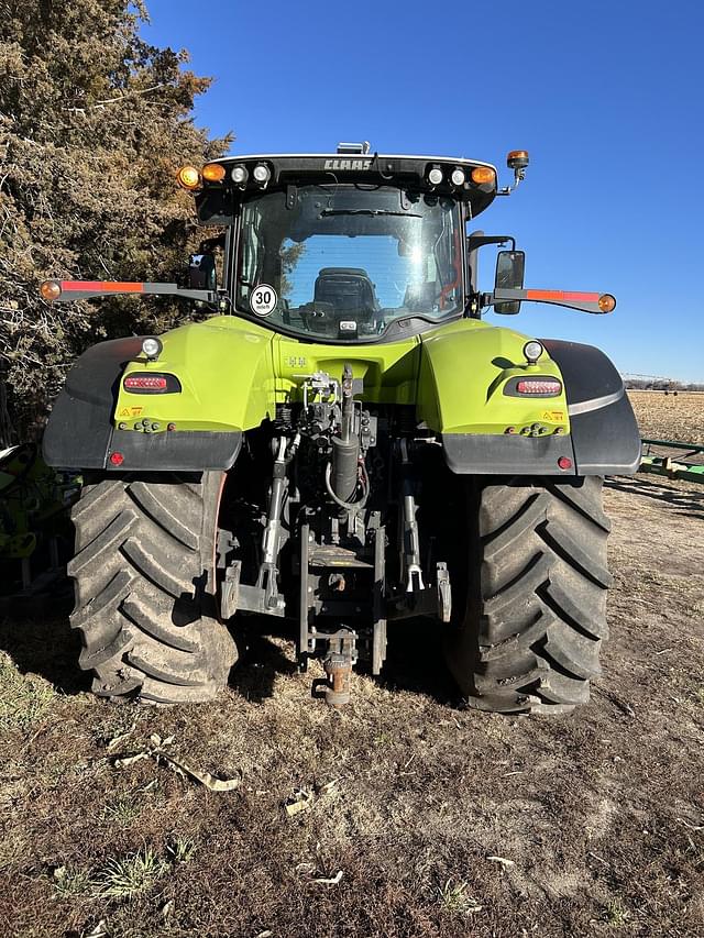 Image of CLAAS Axion 930 equipment image 3