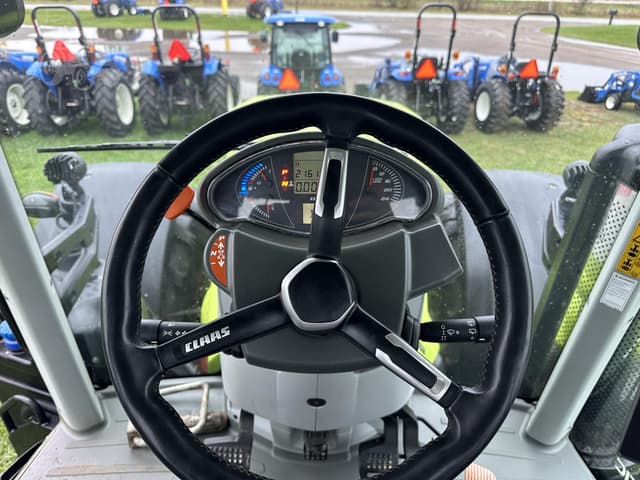 Image of CLAAS Axion 950 equipment image 3