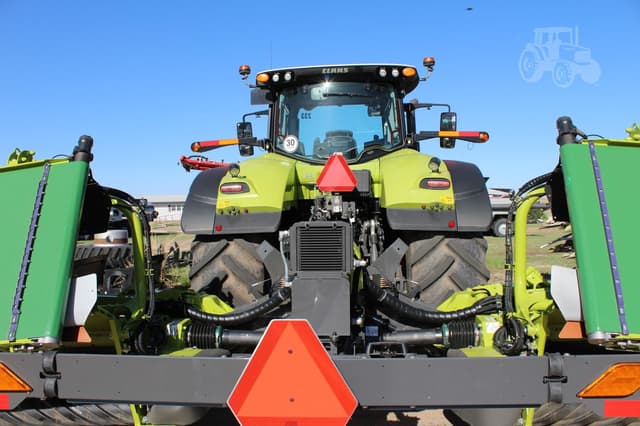 Image of CLAAS Axion 950 equipment image 4