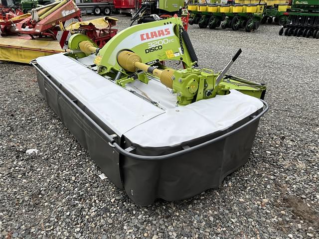 Image of CLAAS Disco 3200FC equipment image 2