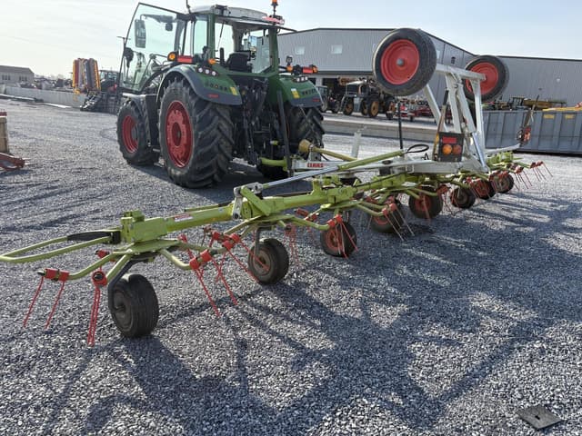Image of CLAAS Volto 900T equipment image 3