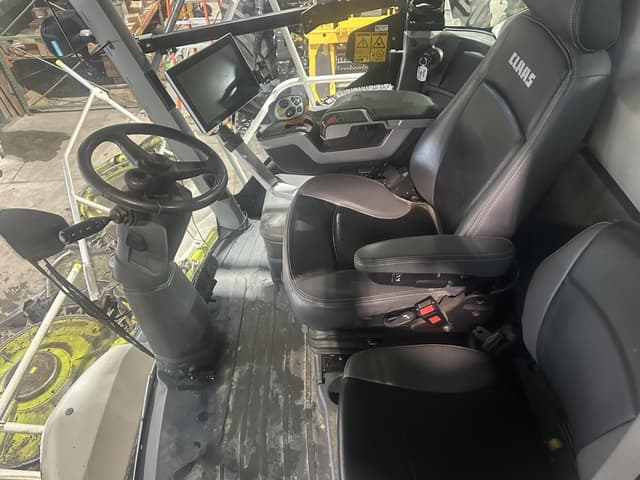 Image of CLAAS Jaguar 970 equipment image 4