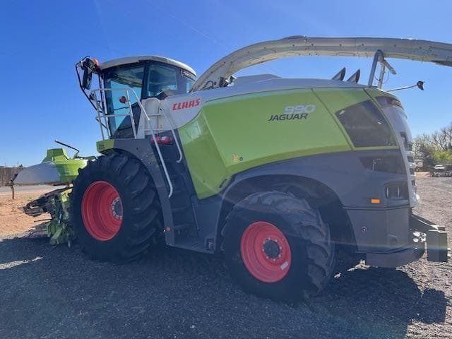 Image of CLAAS Jaguar 990 equipment image 2