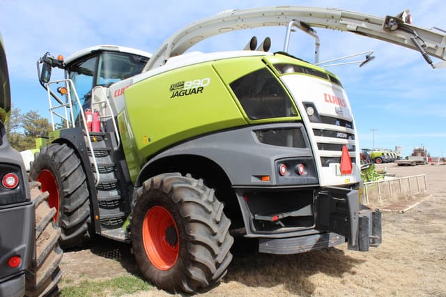 Image of CLAAS Jaguar 990 equipment image 2