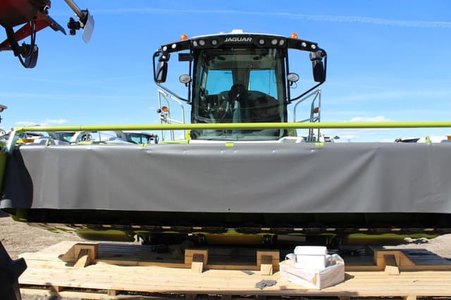 Image of CLAAS Jaguar 990 equipment image 3