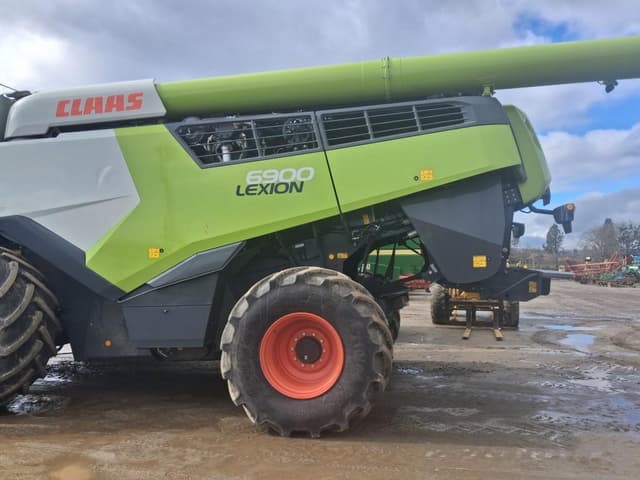 Image of CLAAS Lexion 6900 equipment image 3