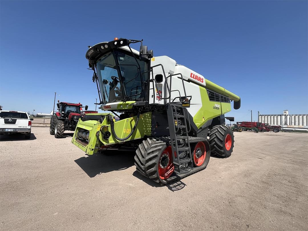 Image of CLAAS Lexion 7400TT Primary image