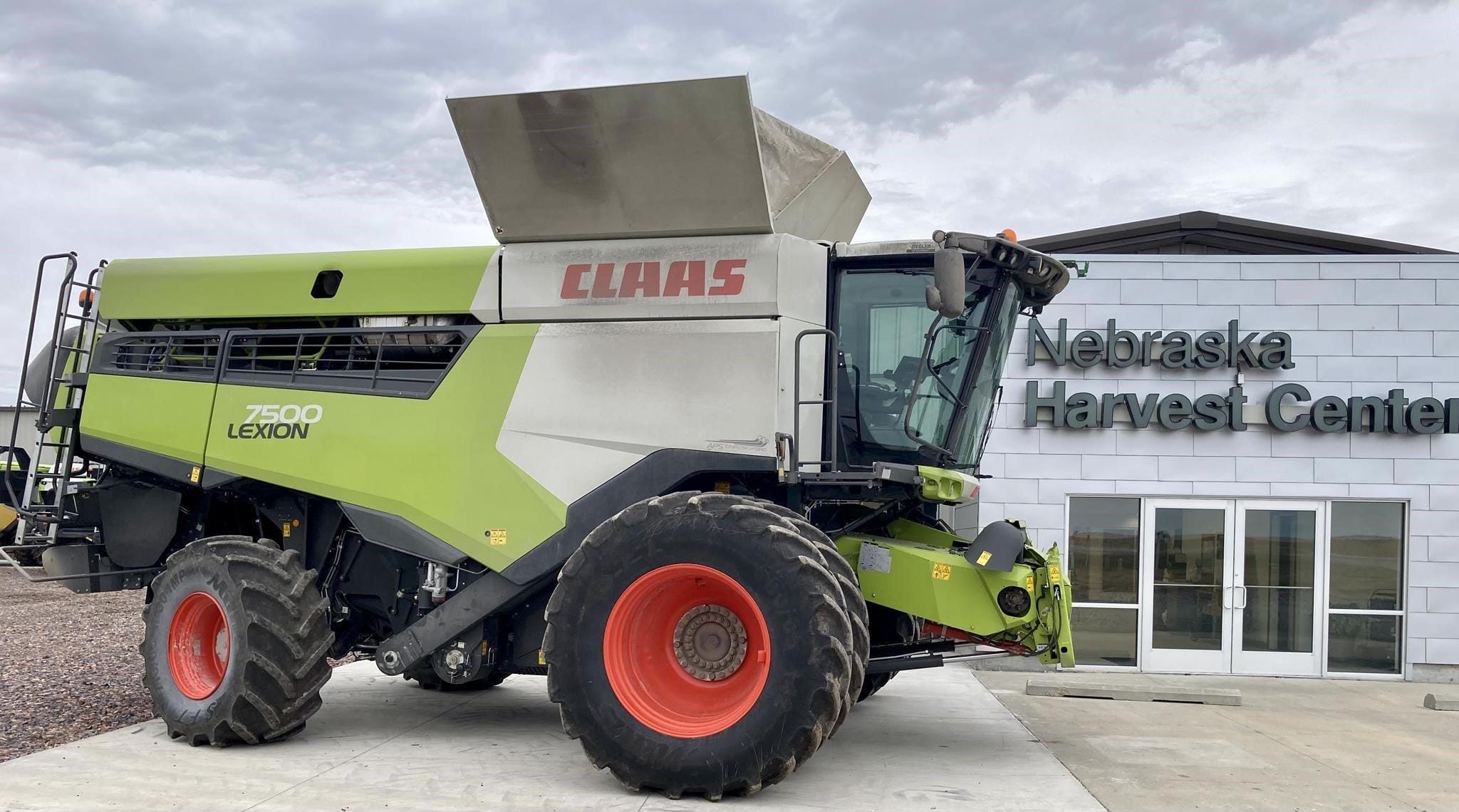2021 CLAAS Lexion 7500 Equipment Image0
