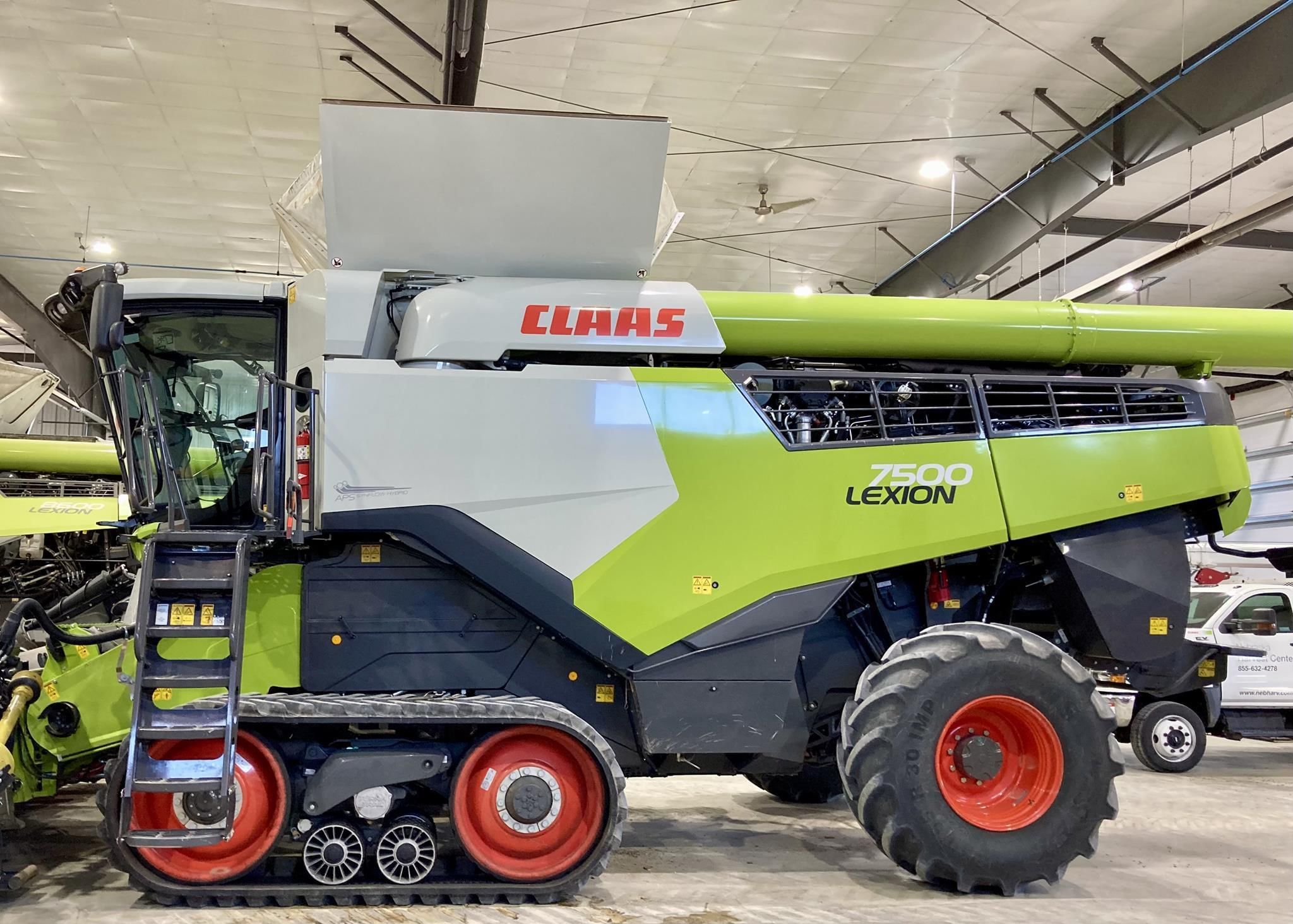 2021 CLAAS Lexion 7500TT Equipment Image0