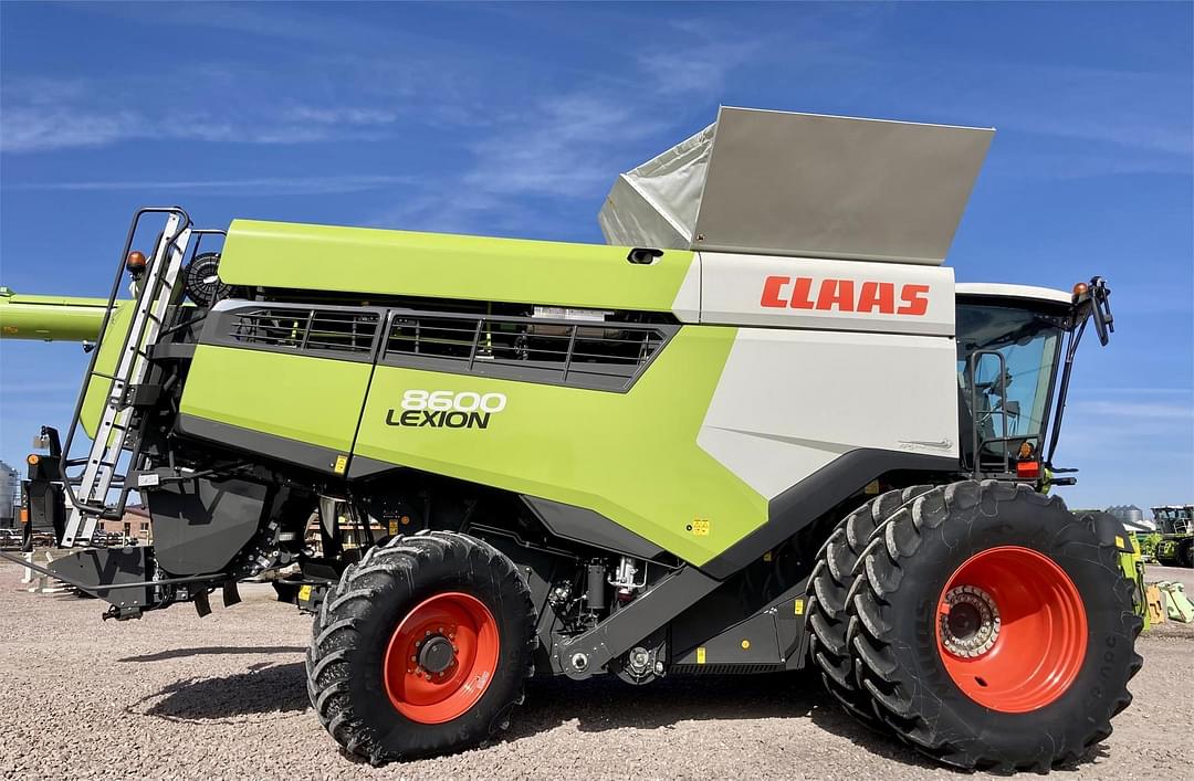 Image of CLAAS Lexion 8600 Primary image