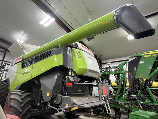 Image of CLAAS Lexion 8600 equipment image 2