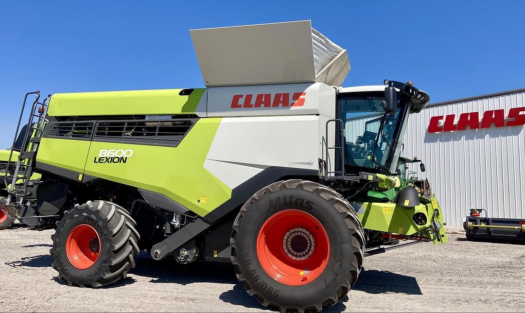 Image of CLAAS Lexion 8600 Primary image