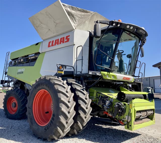 Image of CLAAS Lexion 8600 equipment image 3