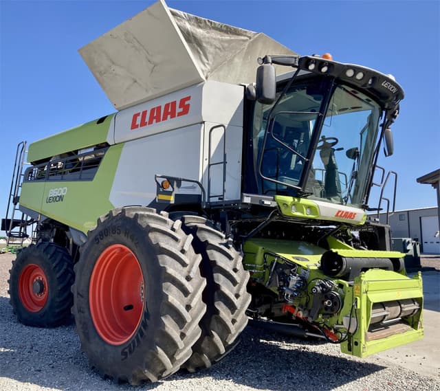 Image of CLAAS Lexion 8600 equipment image 3