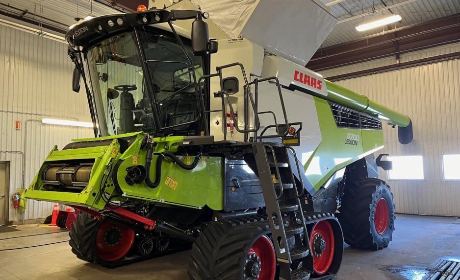 Main image CLAAS Lexion 8700TT